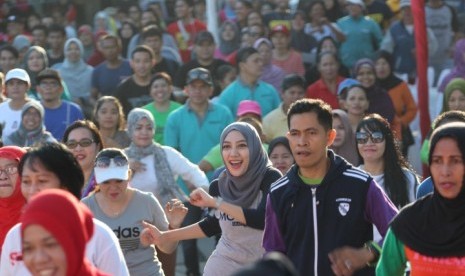 Metro Indah Mall secara rutin menggelar ajang senam Zumba bagi costumer dan warga di Kota Bandung. 