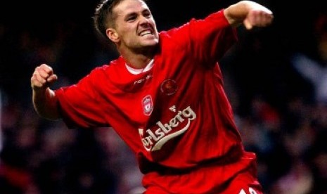 Michael Owen saat berkostum Liverpool.