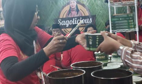 Mie Instan dari Sagu Kreasi BRIN Dipamerkan di Pameran Pangan Rakernas IV PDIP.