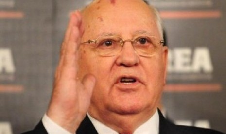 Mikhail Gorbachev dan keruntuhan Uni soviet.