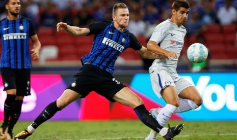 Milan Skriniar (Inter/Tengah)