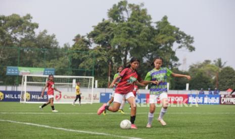 MilkLife Soccer Challenge - Tangerang Seri 2 2024 yang berlangsung pada Rabu (13/11/2024) hingga Ahad (17/11/2024) di Stadion Kera Sakti dan Stadion Trimatra Kodiklat TNI Serpong sukses digelar. 