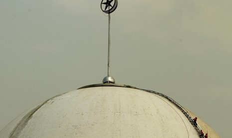 Minaret of a mosque (illustration)