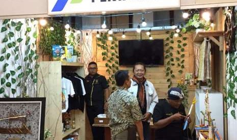 Mitra binaan Pertamina RU VI Balongan, Kabupaten Indramayu, turut meramaikan pameran produk UMKM di Solo, pada 10-12 Oktober 2018. 