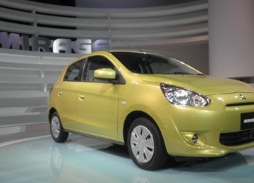 Mitsubishi Mirage di ajang Tokyo Motor Show 2011.