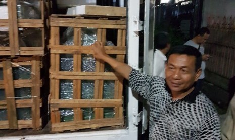 Mobil box berisi narkotika jenis sabu sebanyak 300 kilogram berhasil diamankan Badan Narkotika Nasional (BNN) di Pluit, Jakarta Utara, Rabu (26/7).