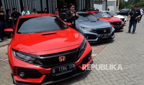 Mobil Honda Civic Type R keluaran 2019.