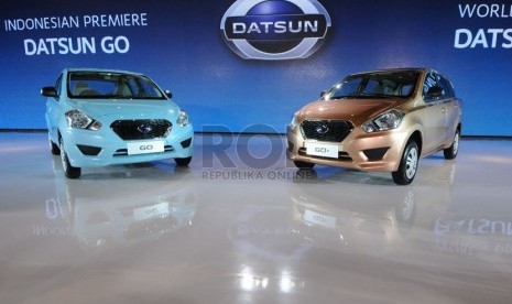  Mobil 'Low Cost Green Car' (LCGC)  Datsun GO+  keluaran Datsun yang diluncurkan di Jakarta, Selasa (17/9). (Republika/Aditya Pradana Putra)