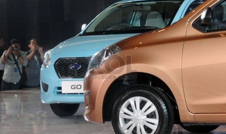  Mobil 'Low Cost Green Car' (LCGC)  Datsun GO+  keluaran Datsun yang diluncurkan di Jakarta, Selasa (17/9). (Republika/Aditya Pradana Putra)