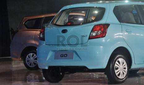  Mobil 'Low Cost Green Car' (LCGC)  Datsun GO+  keluaran Datsun yang diluncurkan di Jakarta, Selasa (17/9). (Republika/Aditya Pradana Putra)