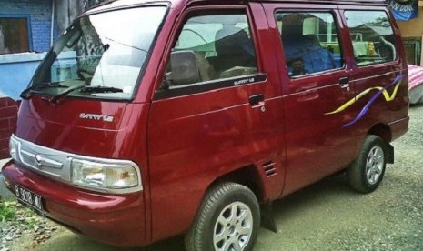 Mobil Suzuki Carry