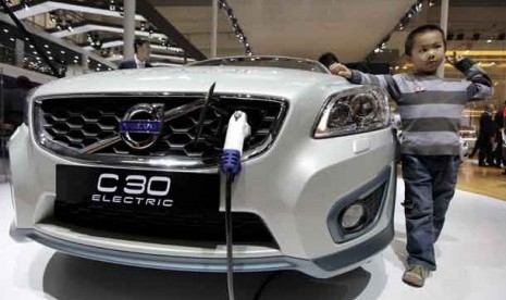 Mobil Volvo di pameran Auto China 2012