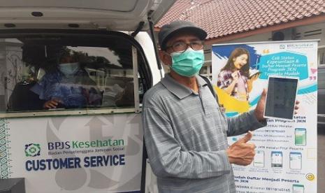 Mobile Customer Service (MCS) adalah satu inovasi besutan BPJS Kesehatan yang mendekatkan layanan kepada masyarakat. BPJS Kesehatan menjamin akses pelayanan bagi peserta Jaminan Kesehatan Nasional (JKN) di masa libur Lebaran Idul Fitri 1444 Hijriah dengan tetap melayani peserta dengan baik./ilustrasi     