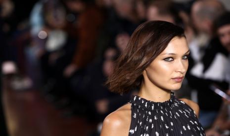 Model keturunan Palestina-Amerika Serikat Bella Hadid. Invasi Rusia ke Ukraina, Bella Hadid Ingatkan Negara Muslim Juga Sedang dalam Perang