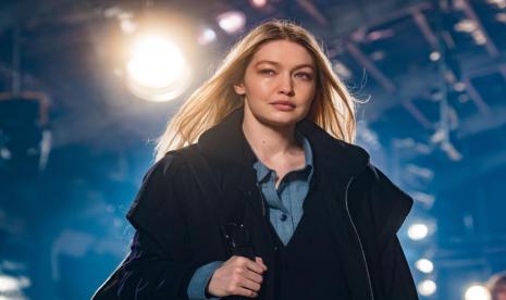 Model berdarah Palestina, Gigi Hadid. Seumur hidupnya, Gigi cuma sekali menjalani facial dan tak mau lagi.