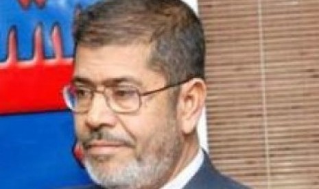 Muhammad Mursi, ketua Partai Kebebasan dan Keadilan bentukan Ikhwanul Muslimin.