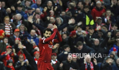  Mohamed Salah mencetak dua gol ketika membantu Liverpool menang atas AS Roma dengan skor 5-2, Rabu (25/4) dini hari WIB, di leg pertama semifinal Liga Champions.