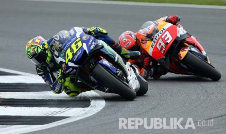 MotoGP Silverstone 2016 juga diwarnai pertarungan Marc Marquez dengan Valentino Rossi