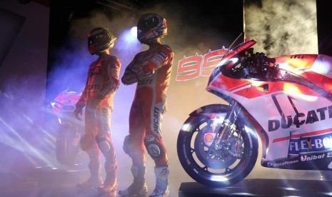 Motor Ducati dan dua pembalapnya di kelas MotoGP.