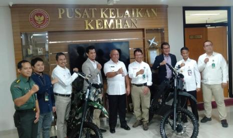 Motor listrik militer E-Tactical Sergap resmi mendapatkan sertifikat kelaikan Motor Listrik Militer dari Pusat Kelaikan Kementerian Pertahanan (Puslaik Kemhan). 