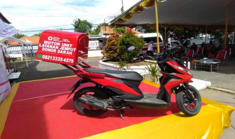 Motor unit jemput donor darah PMI Kota Bekasi. 