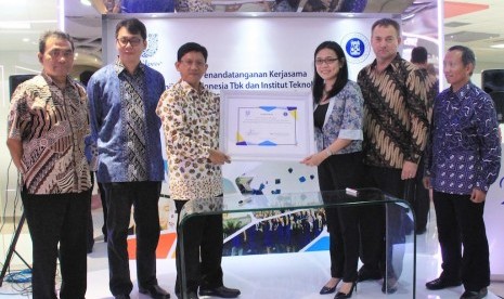 MoU Unilever dan ITB di bidang pengemasan.