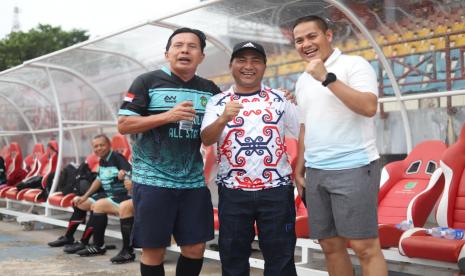 Muba Old Star diperkuat Pj Bupati Apriyadi dan All Star Persipra diperkuat Wali Kota Prabumulih Ridho Yahya.