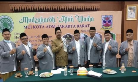 Mudzakarah Alim Ulama MUI Jakbar membahas tentang jual beli dengan sistem Cash on Delivery