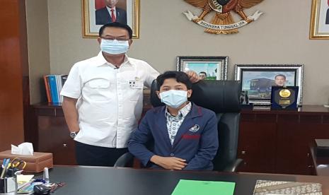 Muhammad Ilham Alfarisi saat diterima oleh Kepala Staf Kepresidenan Moeldoko dalam rangka peringatan Hari Anak Nasional, Kamis (23/7).