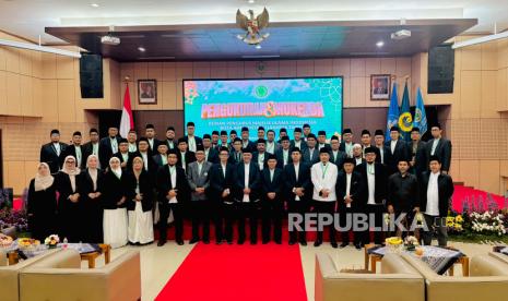Pengurus MUI Jakarta Timur Dikukuhkan, Tema Bangun Peradaban Era AI Jadi Sorotan
