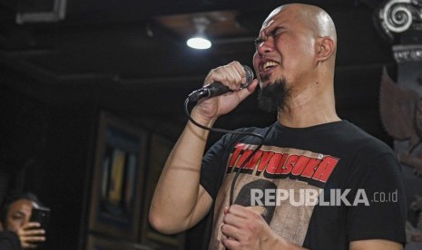 Pentolan grup band Dewa 19 sekaligus politikus Partai Gerindra, Ahmad Dhani.