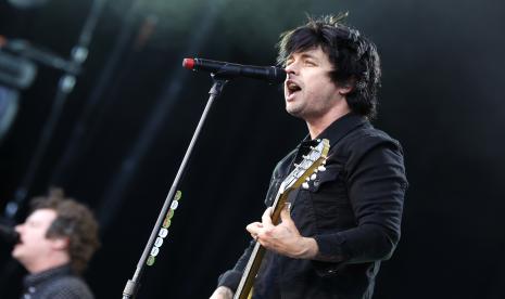 Mobil klasik Billie Joe Armstrong hilang dicuri di Costa Mesa, California.