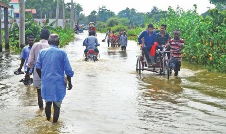 Banjir Landa Bangladesh, Ratusan Ribu Orang Mengungsi