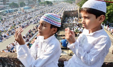 Muslim Kashmir shalat Id