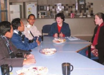 Muslim Indonesia saat berdialog di Noble Park School, Victoria, Australia. 