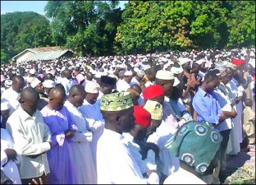 Muslim Uganda melakukan shalat Idhul Adha