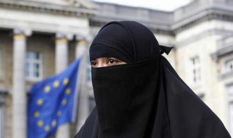 Kemenangan Bagi Muslimah, Belgia Cabut Larangan Jilbab. Muslimah Belgia.