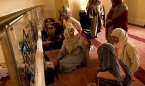 Muslimah di South Jersey tengah mengikuti kajian keagamaan di Islamic Center South Jersey, Amerika Serikat.