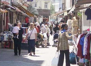 Muslimah di sudut kota Brussels. 