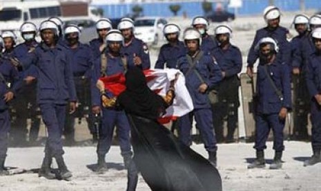 Muslimah di tengah kepungan aparat Bahrain