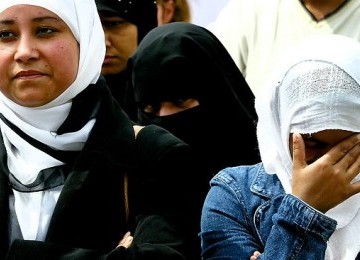 Muslimah Inggris kerap dikaitkan dengan radikalisme dan terorisme.