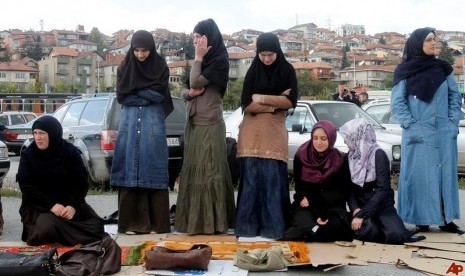 Muslimah Kosovo.