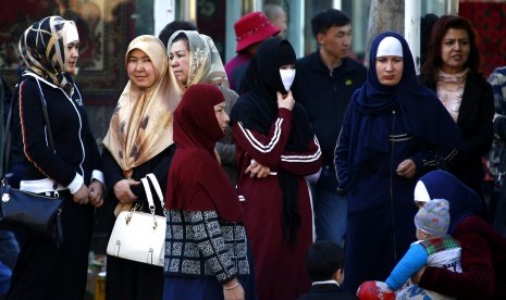 China membantah paksa Muslimah Uighur hentikan kehamilan. Ilustrasi Muslimah Uighur