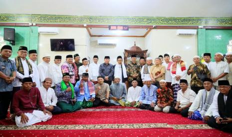 Muspida Sumsel di Masjid Nur Arofah, Prabumulih, Sumatra Selatan. 