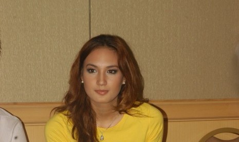 Nadine Chandrawinata 