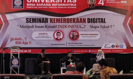 Nara sumber Seminar Kemerdekaan Digital yang digelar oleh UBSI Kampus Purwokerto.