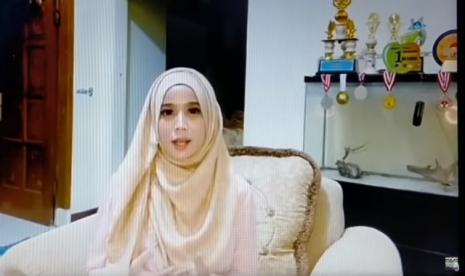 Natalia Iriani, mualaf yang menemukan hidayah justru melalui Alkitab