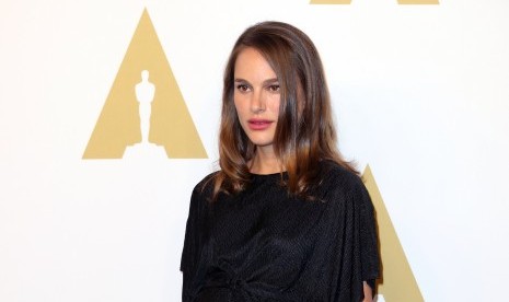 Aktris keturuan Israel-AS Natalie Portman kembali memerankan Jane Foster di film Thor: Love and Thunder.