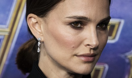 Aktris keturuan Israel-AS Natalie Portman kembali memerankan Jane Foster di film Thor: Love and Thunder.