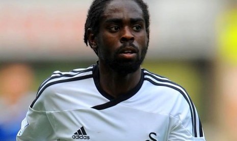 Nathan Dyer pencetak dua gol ke gawang WAB.